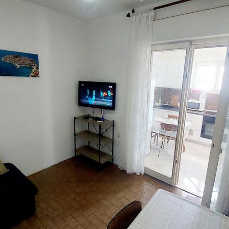 Apartments Ivan Perkov Tomas Bilo Primošten Buitenkant foto