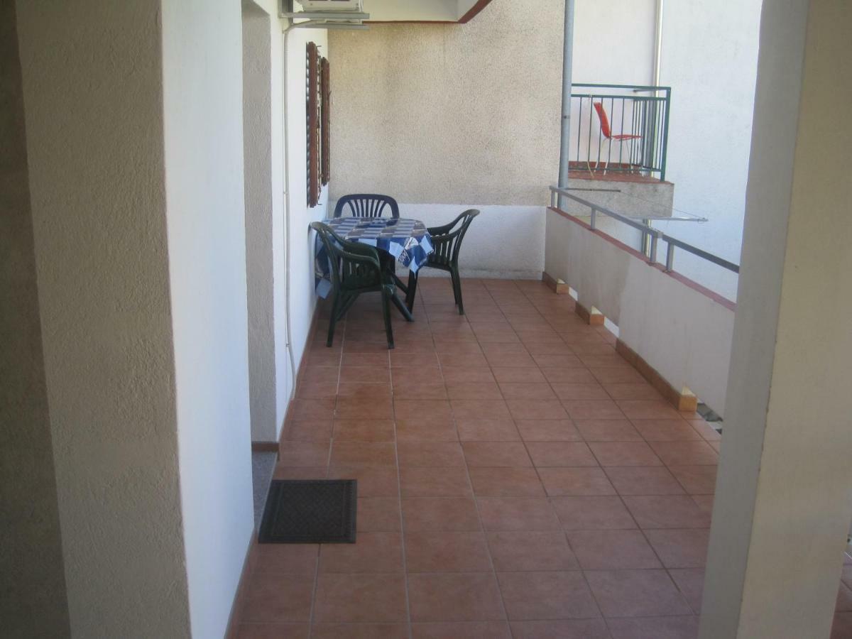 Apartments Ivan Perkov Tomas Bilo Primošten Buitenkant foto