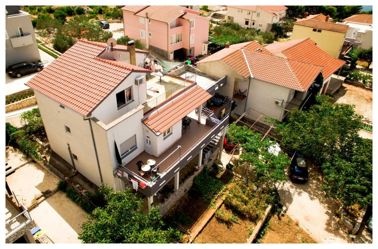 Apartments Ivan Perkov Tomas Bilo Primošten Buitenkant foto