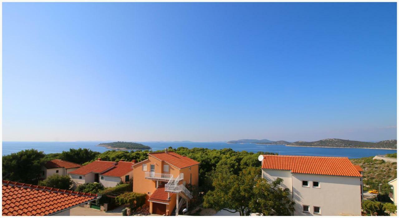 Apartments Ivan Perkov Tomas Bilo Primošten Buitenkant foto