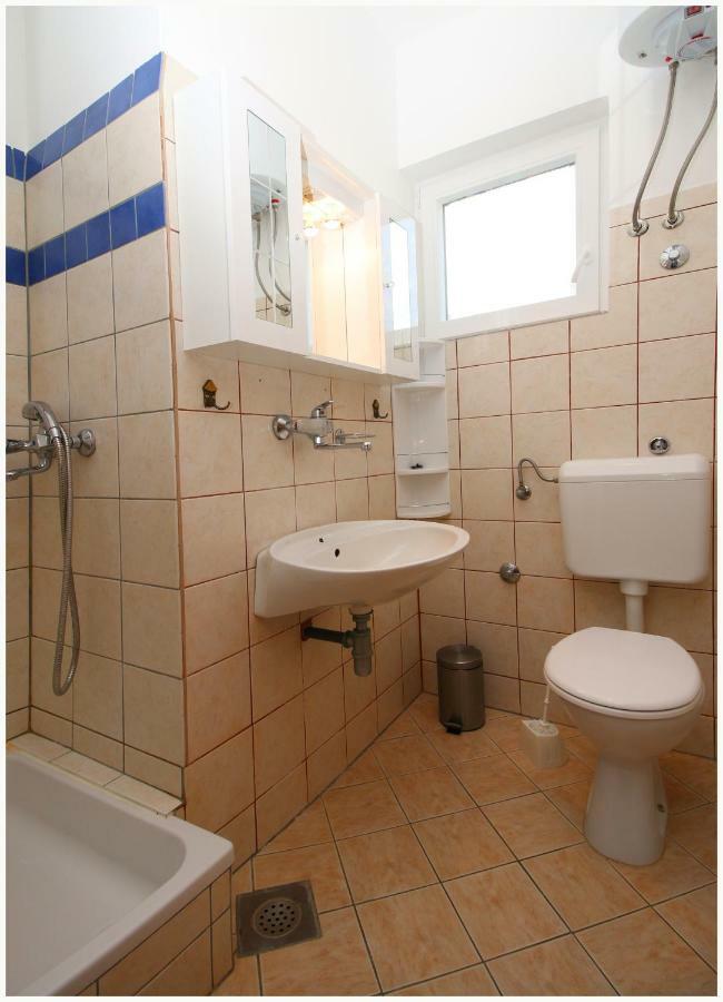 Apartments Ivan Perkov Tomas Bilo Primošten Buitenkant foto